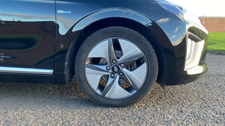 Hyundai IONIQ 1.6 GDi Hybrid Premium SE 5dr DCT Hybrid Hatchback